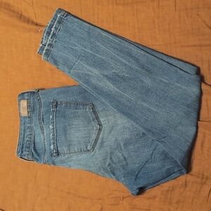 Sofia distressed jeans